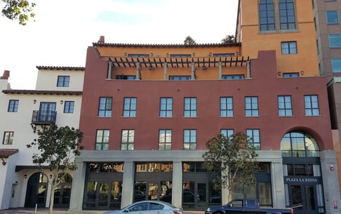Plaza la Reina Hotel