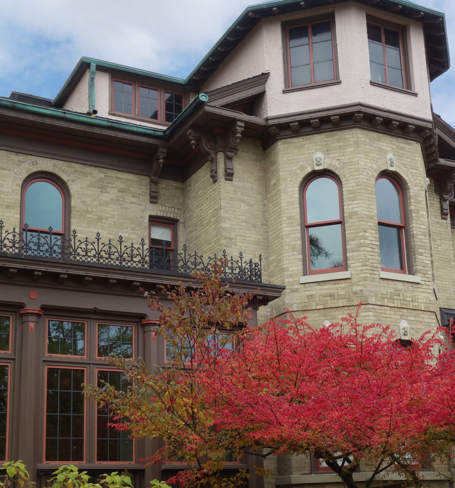 Why choose custom windows over standard windows?